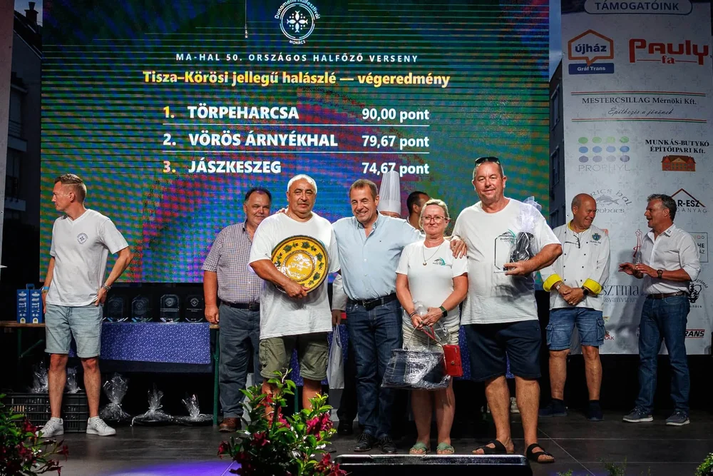 Első helyen a Ponty-Centrum HE!